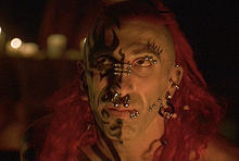 Dee Snider como Captain Howdy